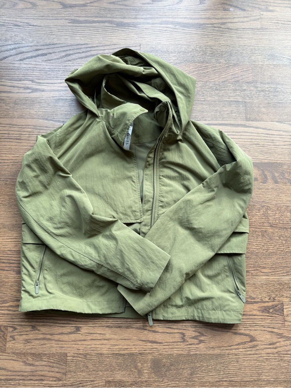 lululemon athletica Olive Green Lightweight Hooded Windbreaker